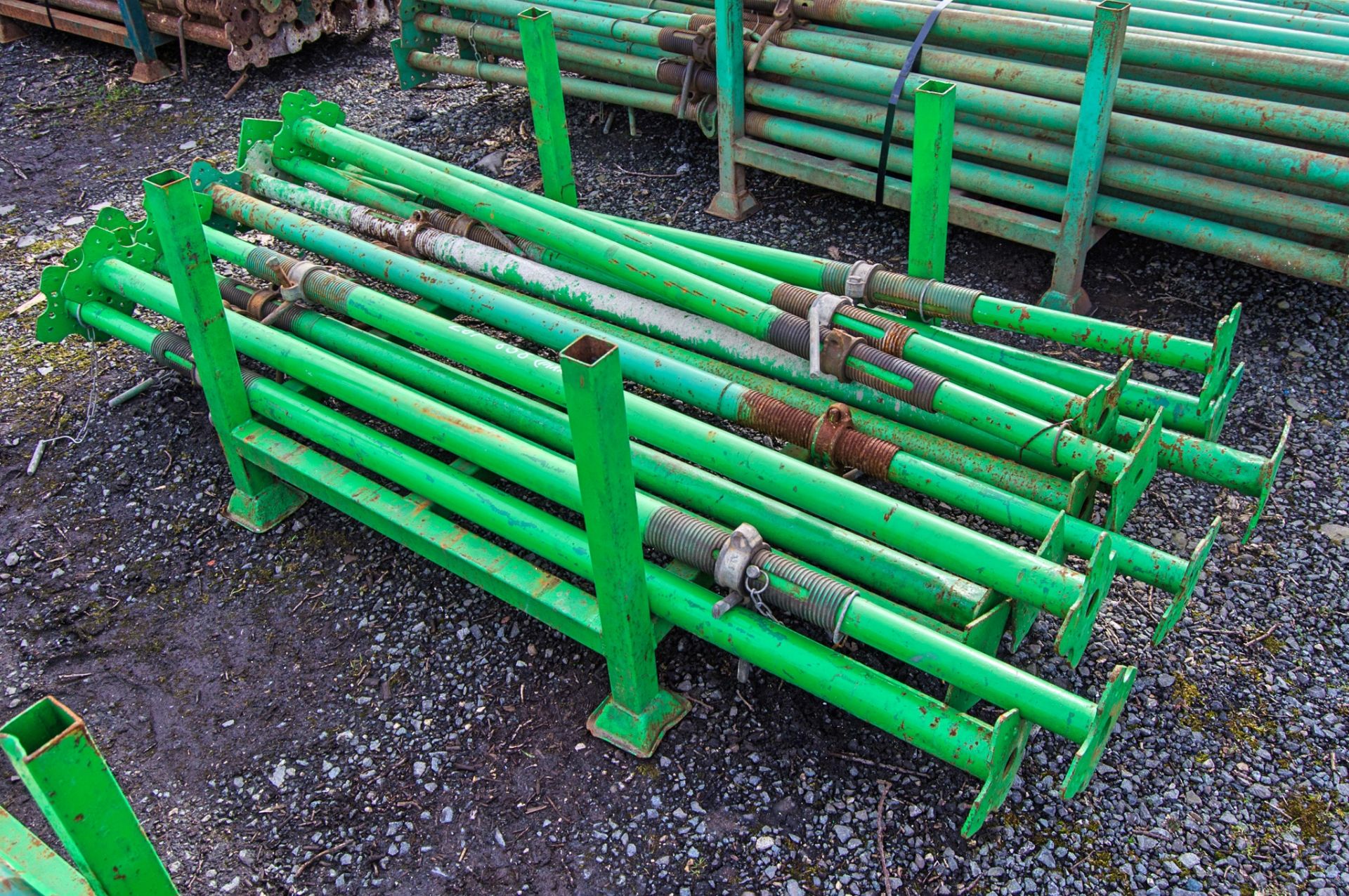 Stillage of adjustable steel props