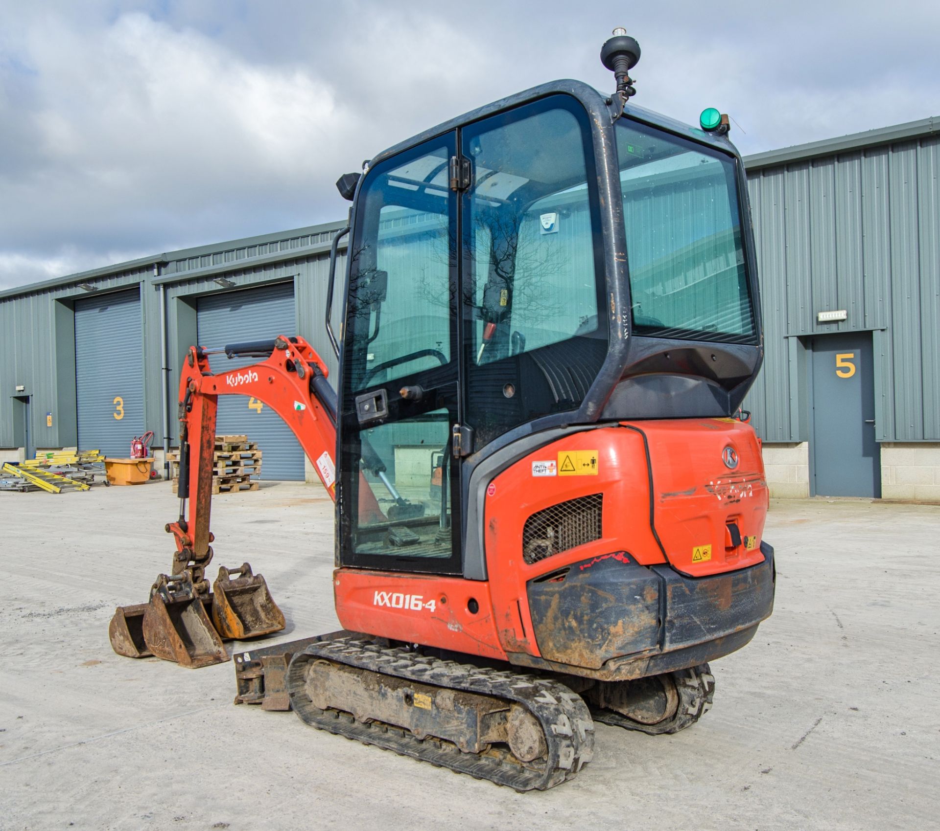 Kubota KX016-4 1.5 tonne rubber tracked excavator Year: 2017 S/N: 61044 Recorded Hours: 2260 - Image 4 of 26