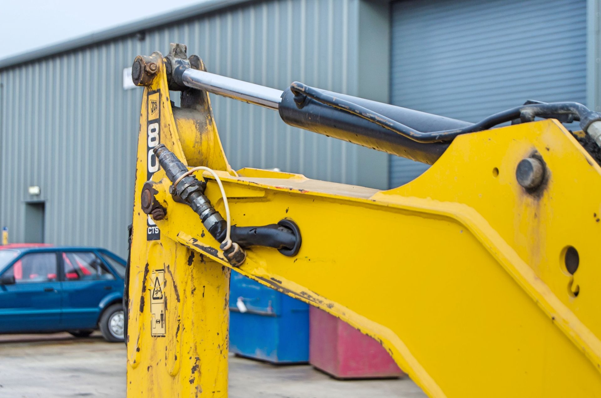 JCB 8016 1.5 tonne rubber tracked mini excavator Year: 2015 S/N: 2071800 Recorded Hours: 2622 blade, - Image 16 of 23