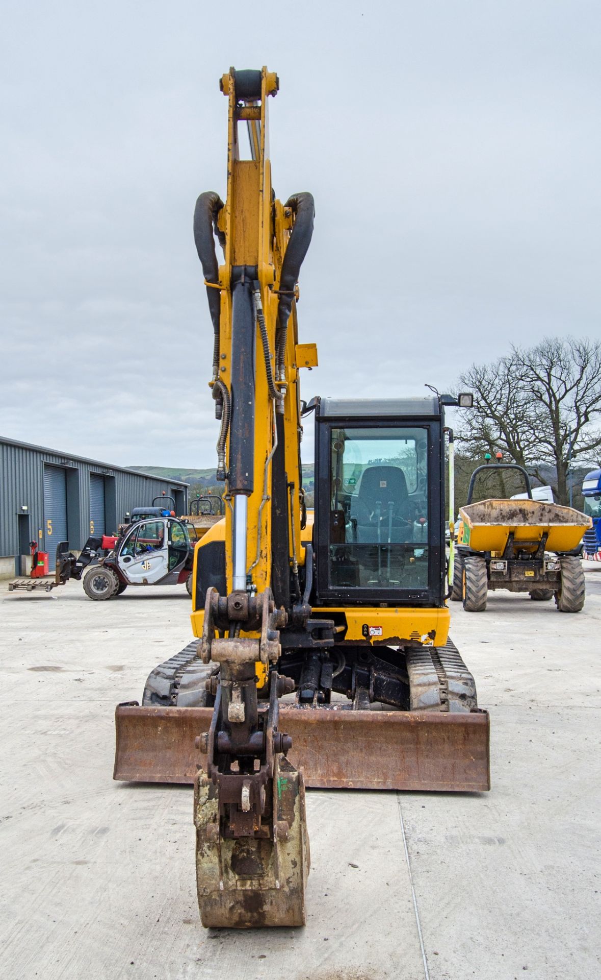 JCB 85Z-1 8.5 tonne rubber tracked excavator Year: 2017 S/N: 2501035 Recorded Hours: 3462 blade, - Image 5 of 28