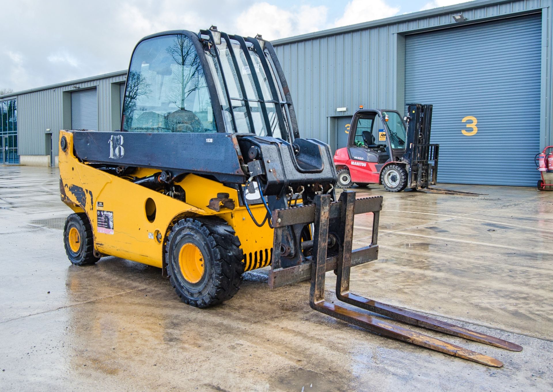 JCB Teletruck TLT35D diesel driven 2 wheel drive telescopic truck Year: 2011 S/N: 1540867 Recorded - Image 2 of 22