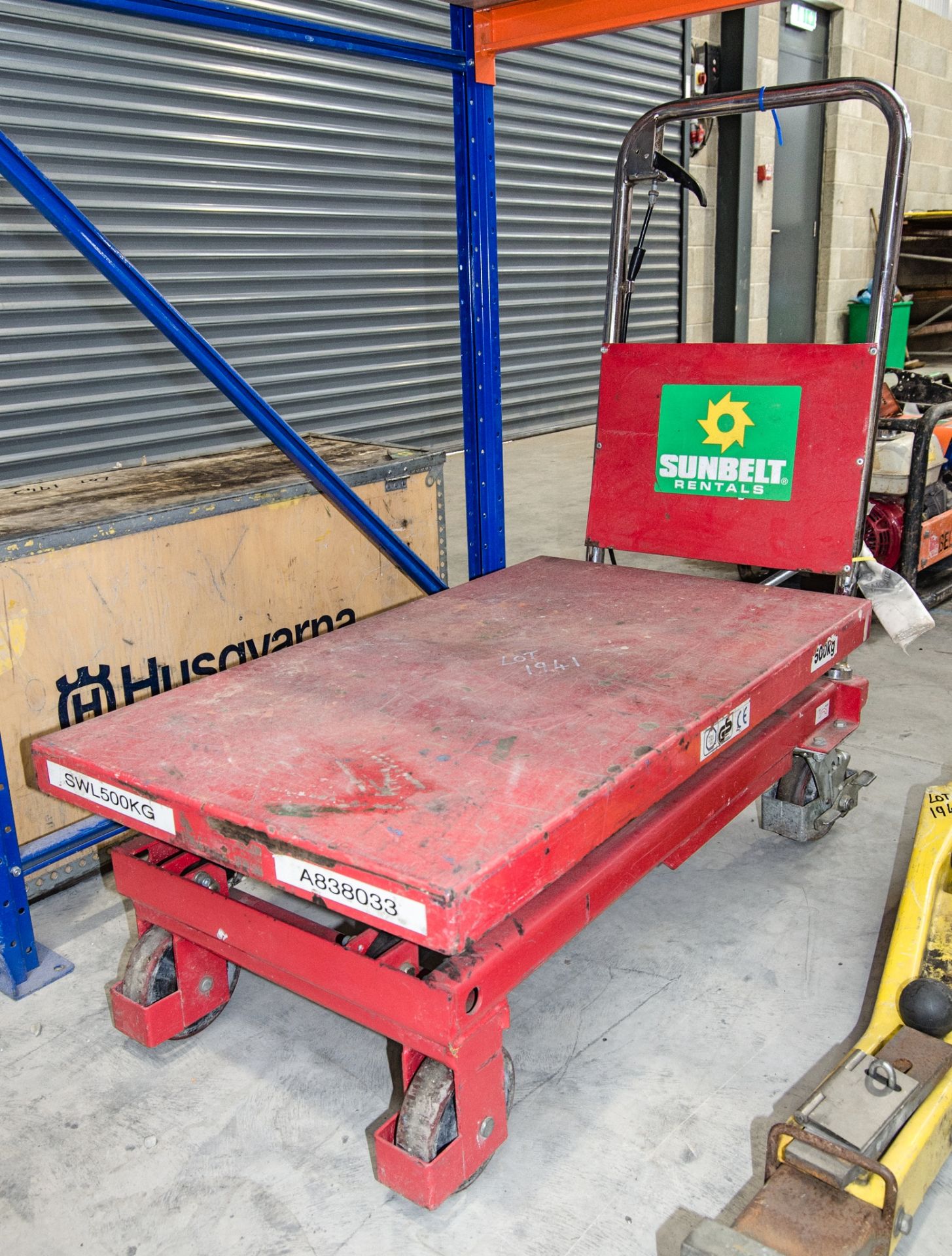 Hydraulic mobile lifting table A838033