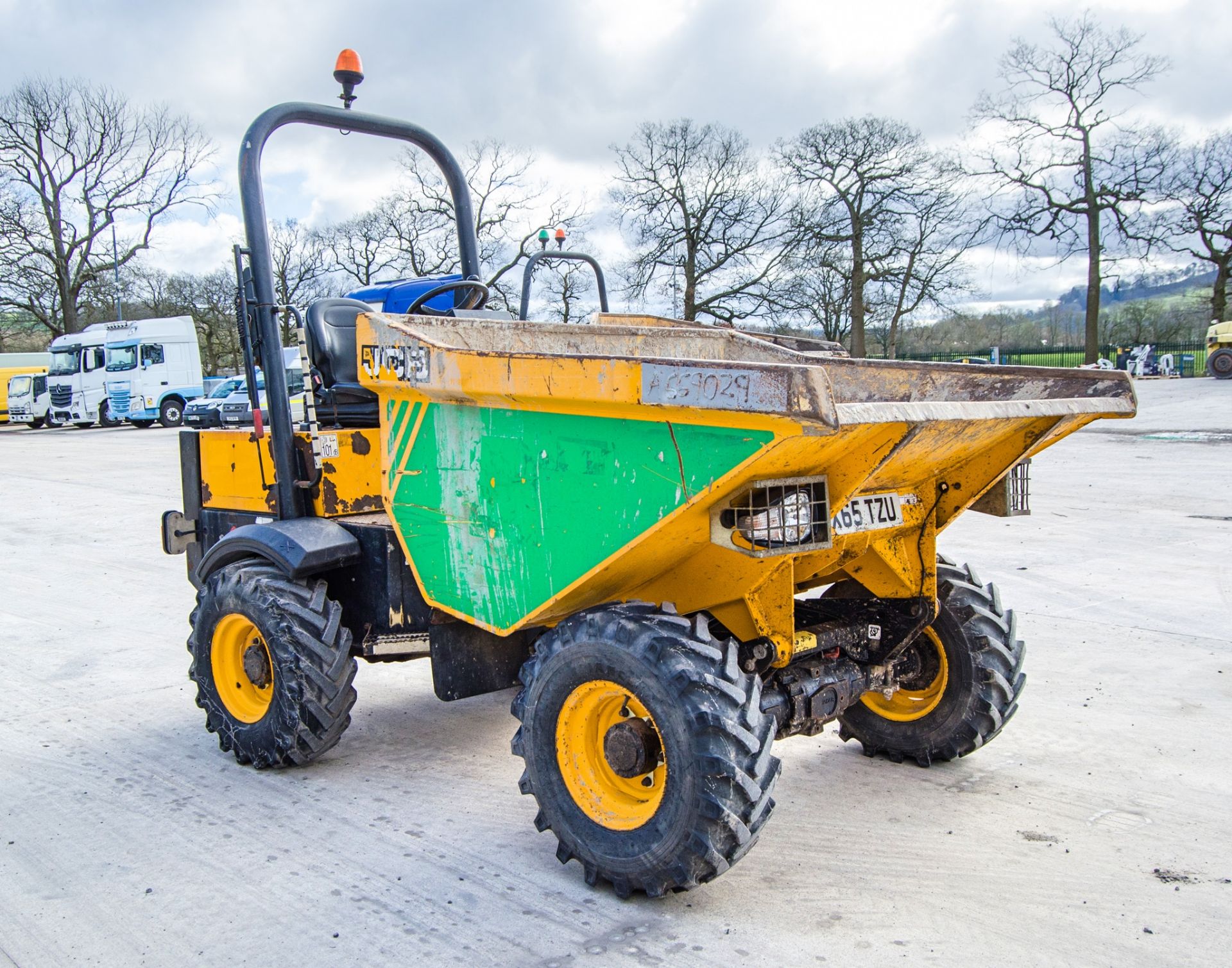 JCB 3 tonne straight skip dumper Year: 2015 S/N: EFFRE8360 Recorded Hours: Not displayed(Clock - Image 2 of 22