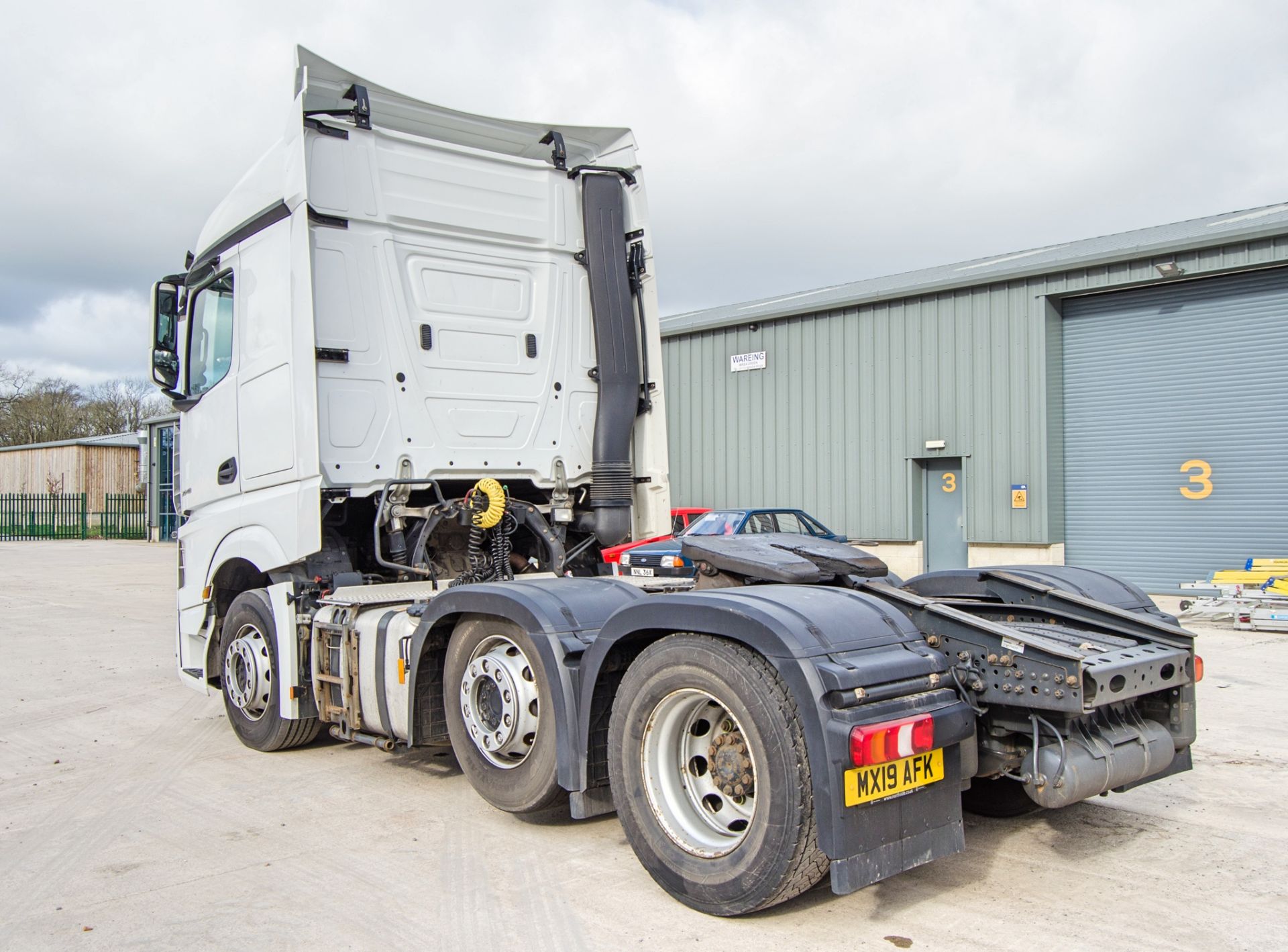 Mercedes Benz Actros 2548 6x2 tractor unit Registration Number: MX19 AFK Date of Registration: 15/ - Image 4 of 33