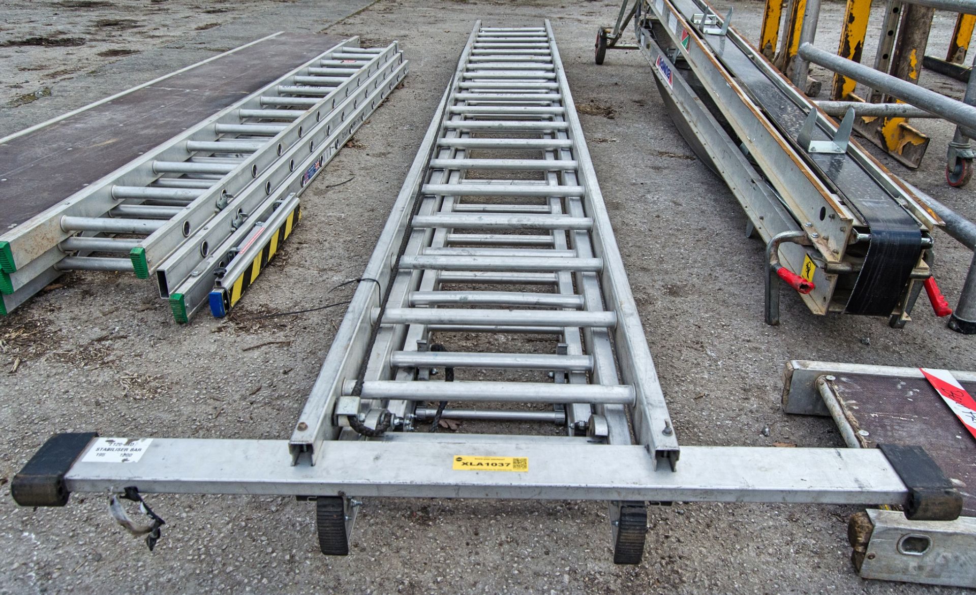 3 stage aluminium ladder XLA1037