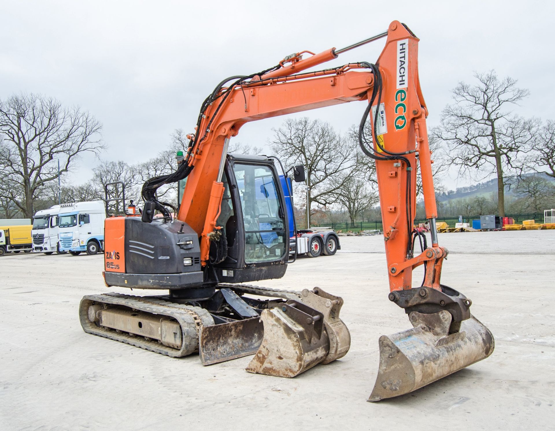 Hitachi ZX85US-5A 8.5 tonne rubber tracked excavator Year: 2017 S/N: 81309 Recorded Hours: 6113 - Image 2 of 28
