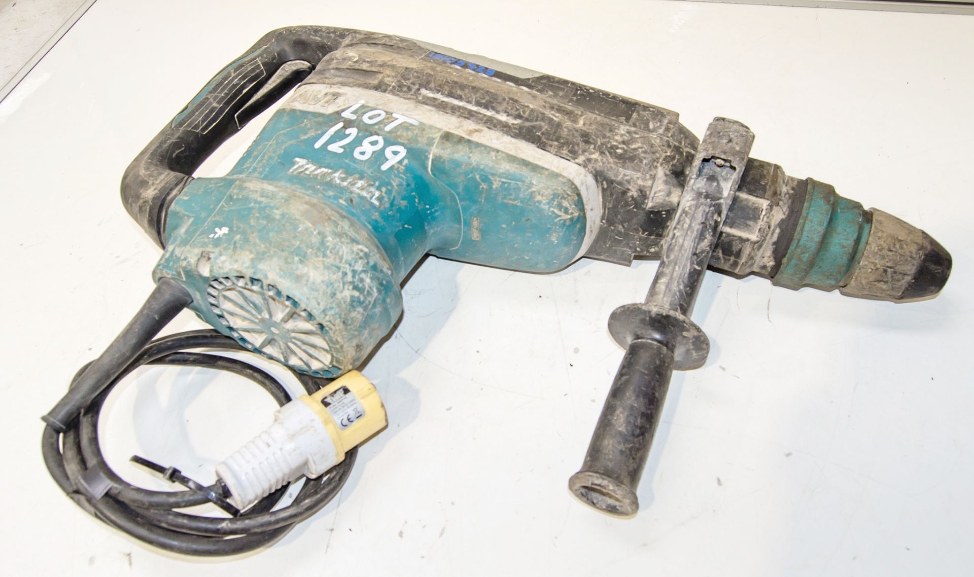 Makita HR5212C SDS rotary hammer drill 18105923