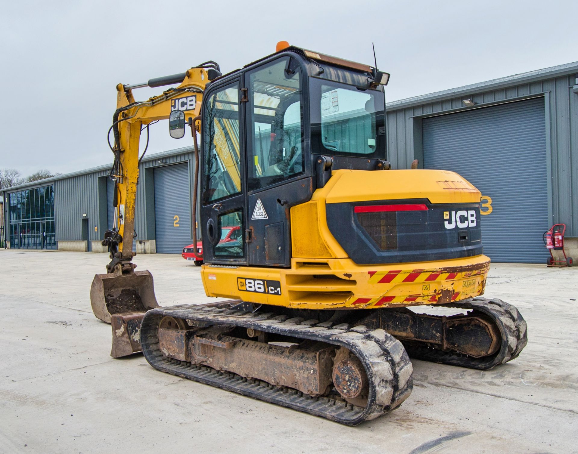 JCB 86C-1 8.5 tonne rubber tracked excavator Year: 2014 S/N: 2249525 Recorded Hours: 7036 blade, - Image 4 of 26