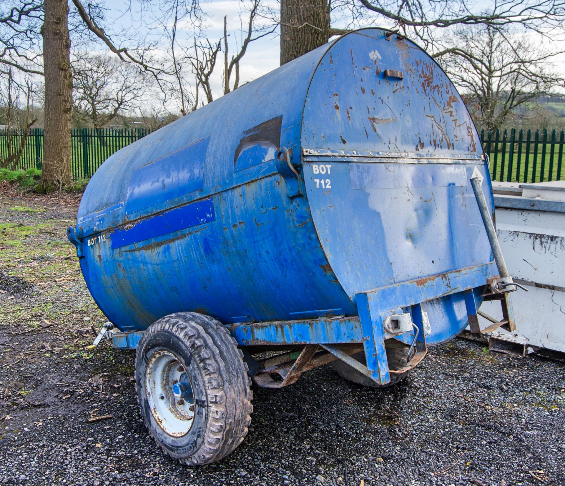 Trailer Engineering 2000 litre site tow steel bunded fuel bowser c/w manual pump, delivery hose - Image 4 of 6