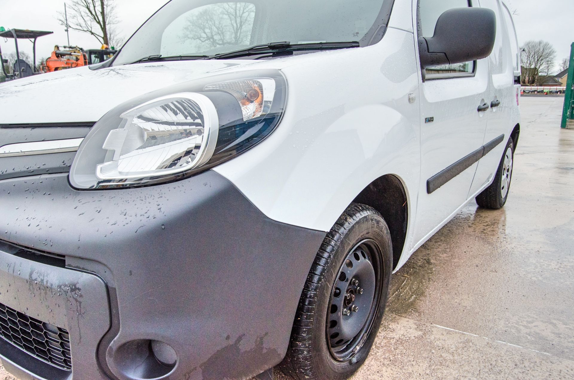 Renault Kangoo ML20 I ZE Business electric refrigerator panel van Registration Number: MW70 LDY Date - Image 12 of 28