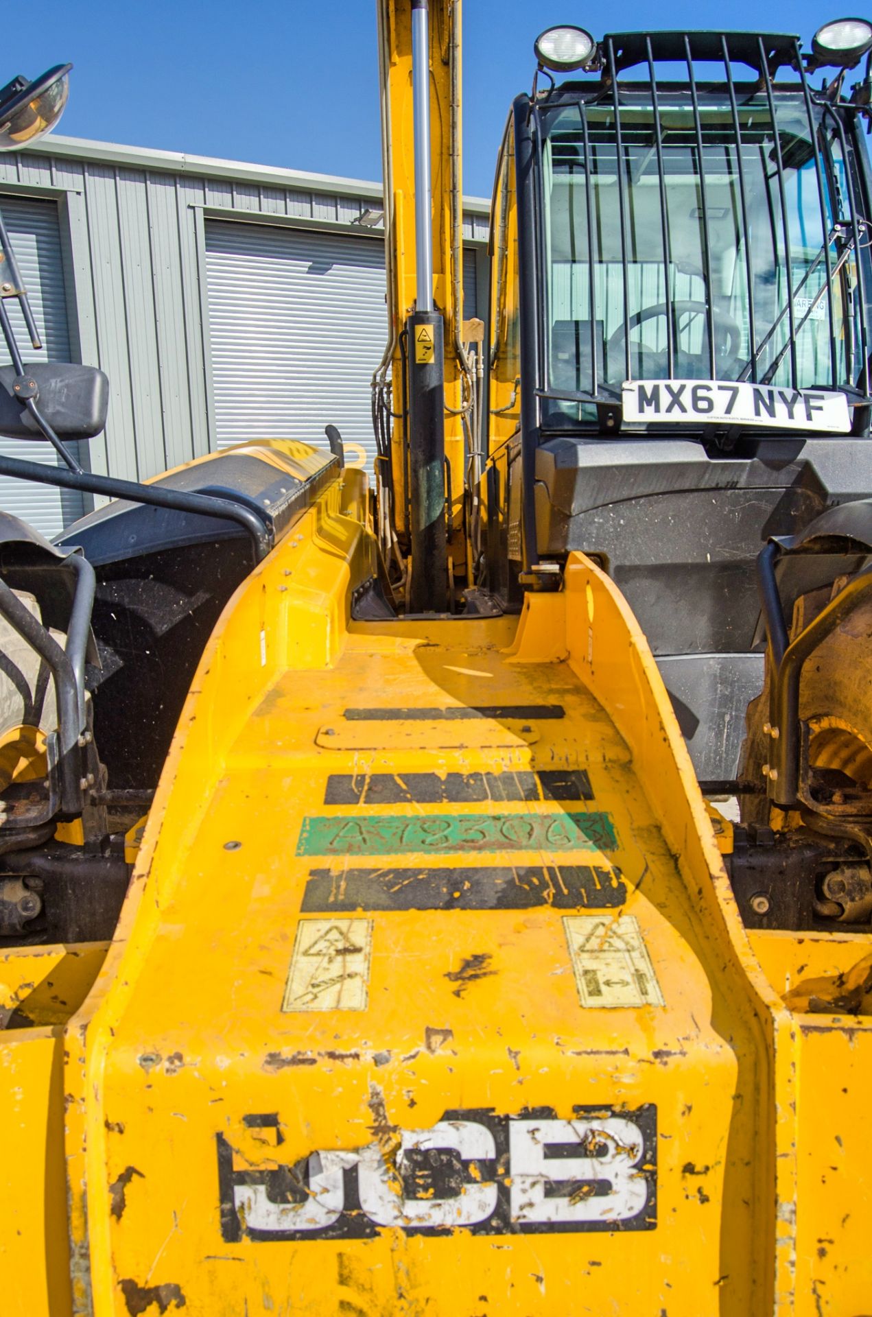 JCB 535-125 Hi-Viz T4 IV 12.5 metre telescopic handler Year: 2017 S/N: 2568719 Recorded Hours: - Image 11 of 25