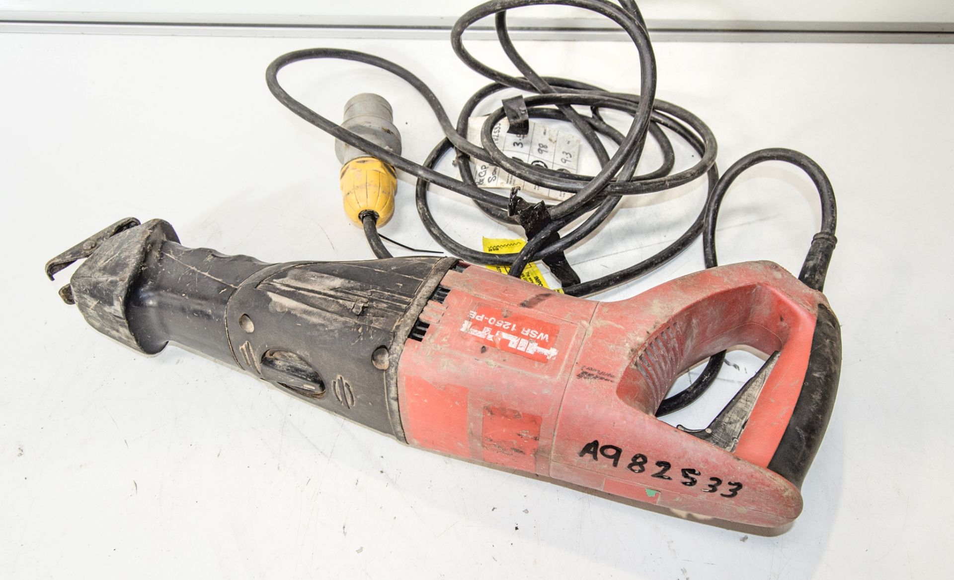 Hilti WSR 1250-PE 110v reciprocating saw A982533 - Image 2 of 2