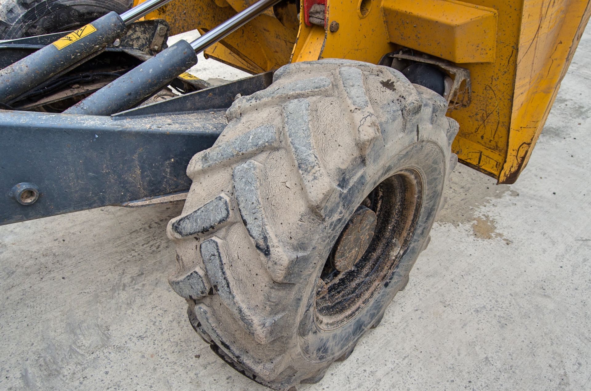 Terex TA6 6 tonne straight skip dumper Year: 2013 S/N: ED1MS3949 Recorded Hours: 2740 c/w V5C - Image 15 of 21