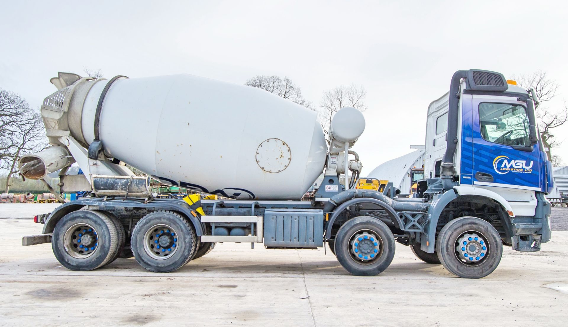 Mercedes Benz Arocs Euro 6 32 tonne 8x4 mixer lorry Registration Number: YH16 CBV Date of - Image 7 of 29