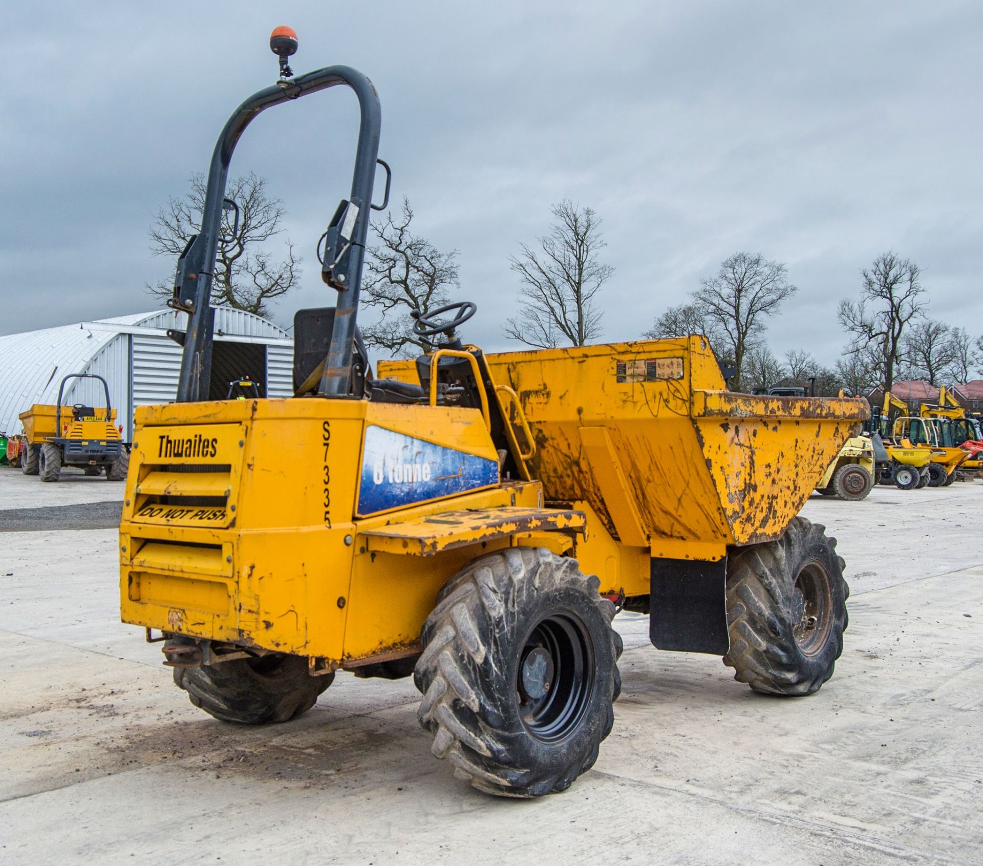 Thwaites 6 tonne straight skip dumper Year: 2007 S/N: 702B4307 Recorded Hours: 1171 S7335 - Image 3 of 21