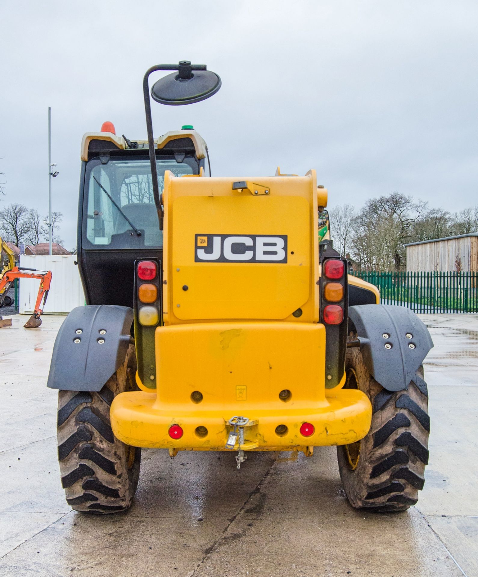 JCB 540-170 T4 IV 17 metre telescopic handler Year: 2016 S/N: 2466177 Recorded Hours: 4145 c/w - Image 6 of 27
