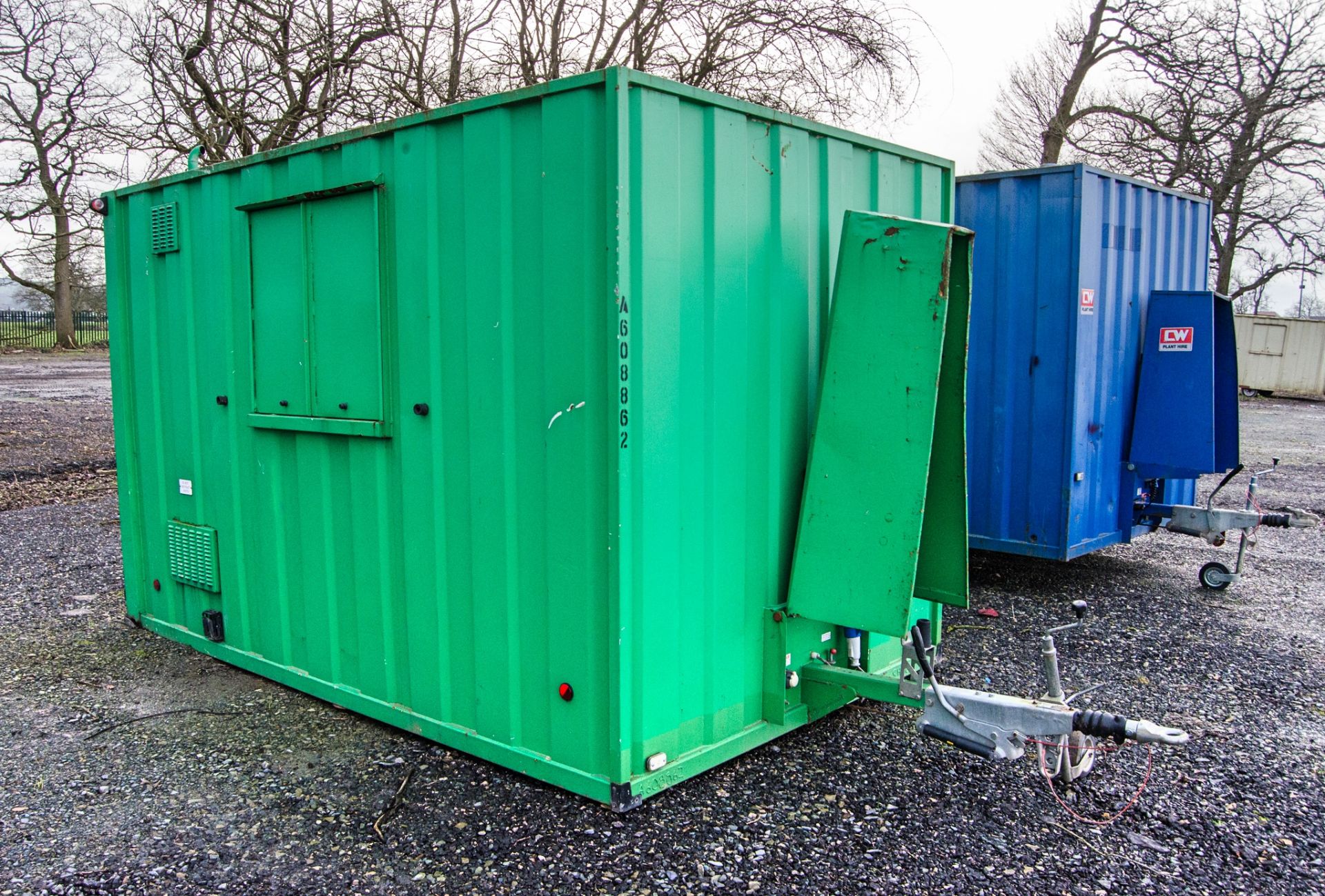 12ft x 8ft steel anti-vandal mobile welfare unit Comprising of: Canteen area, toilet & generator - Image 2 of 11