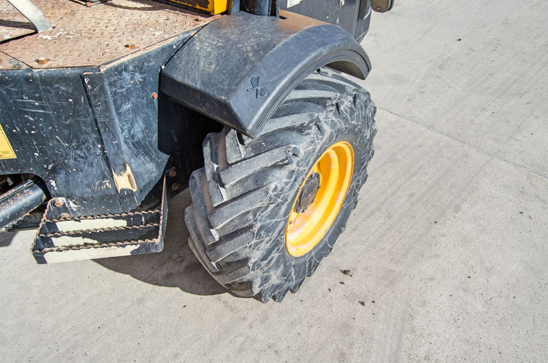 JCB 3 tonne straight skip dumper Year: 2015 S/N: EFFRE8360 Recorded Hours: Not displayed(Clock - Image 14 of 22