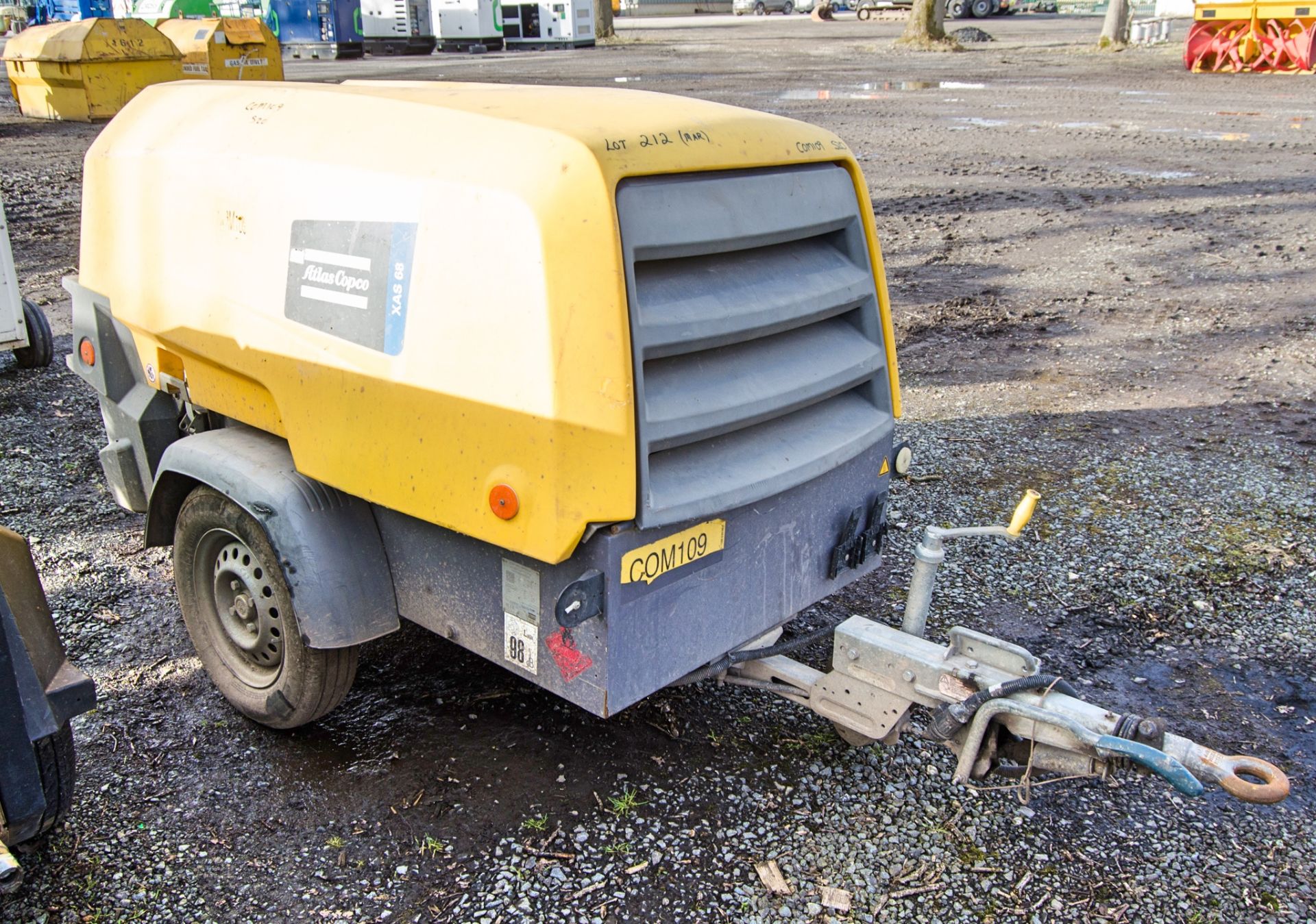 Atlas Copco XAS68 diesel driven fast tow mobile air compressor Year: 2017 S/N: APP463720 ** - Image 2 of 8