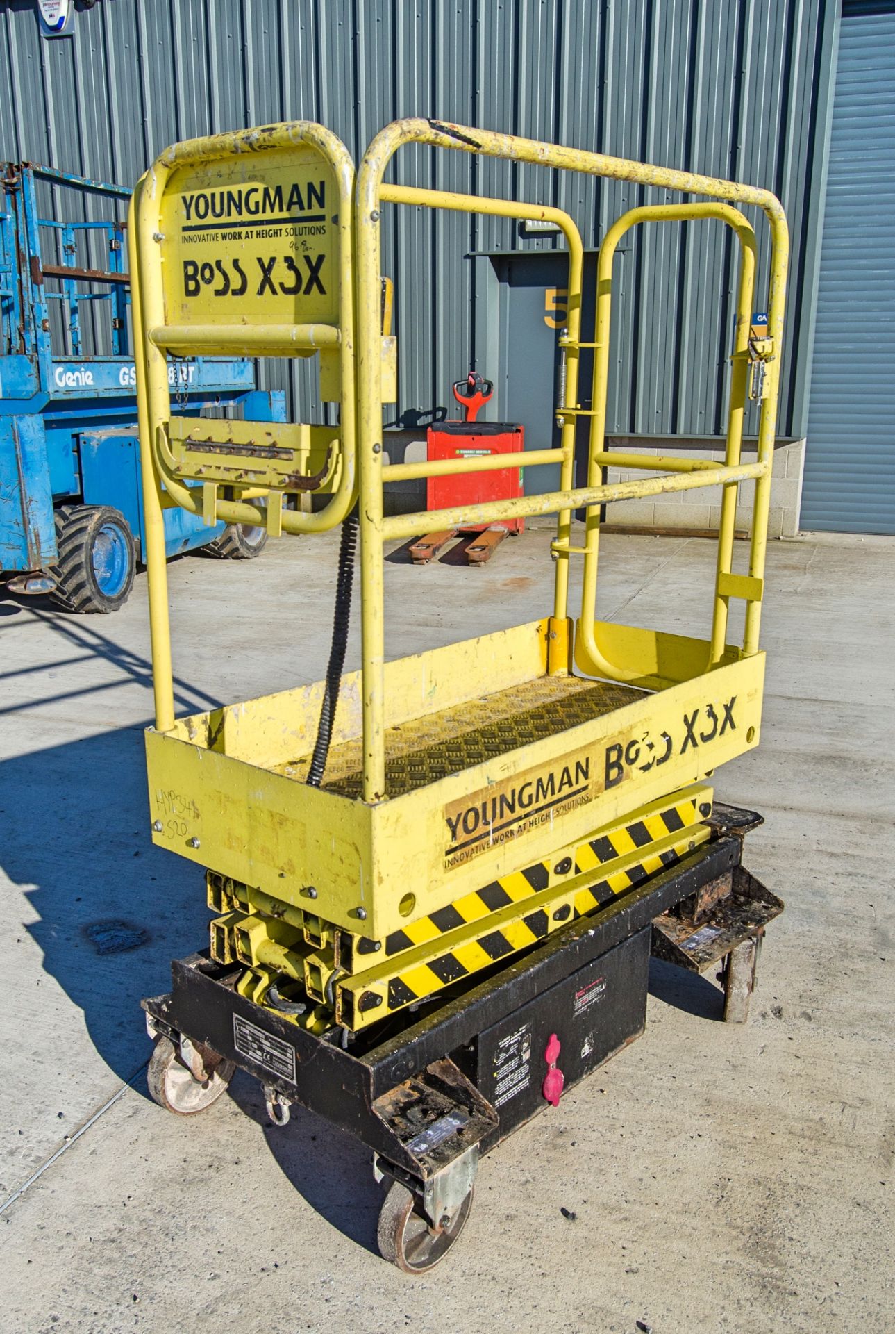 Youngman Boss X3X battery electric push around scissor lift access platform Year: 2014 S/N: 32634 - Image 2 of 8