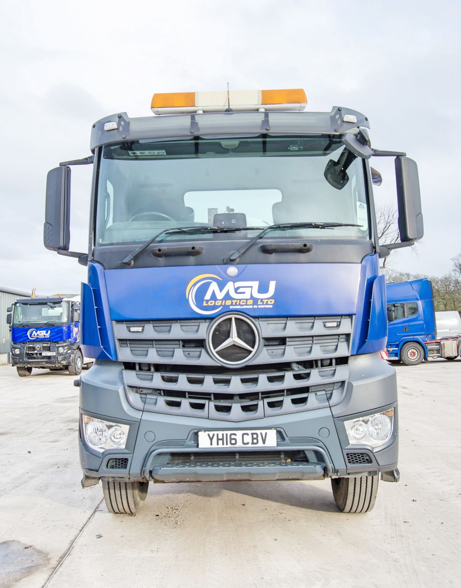 Mercedes Benz Arocs Euro 6 32 tonne 8x4 mixer lorry Registration Number: YH16 CBV Date of - Image 5 of 29