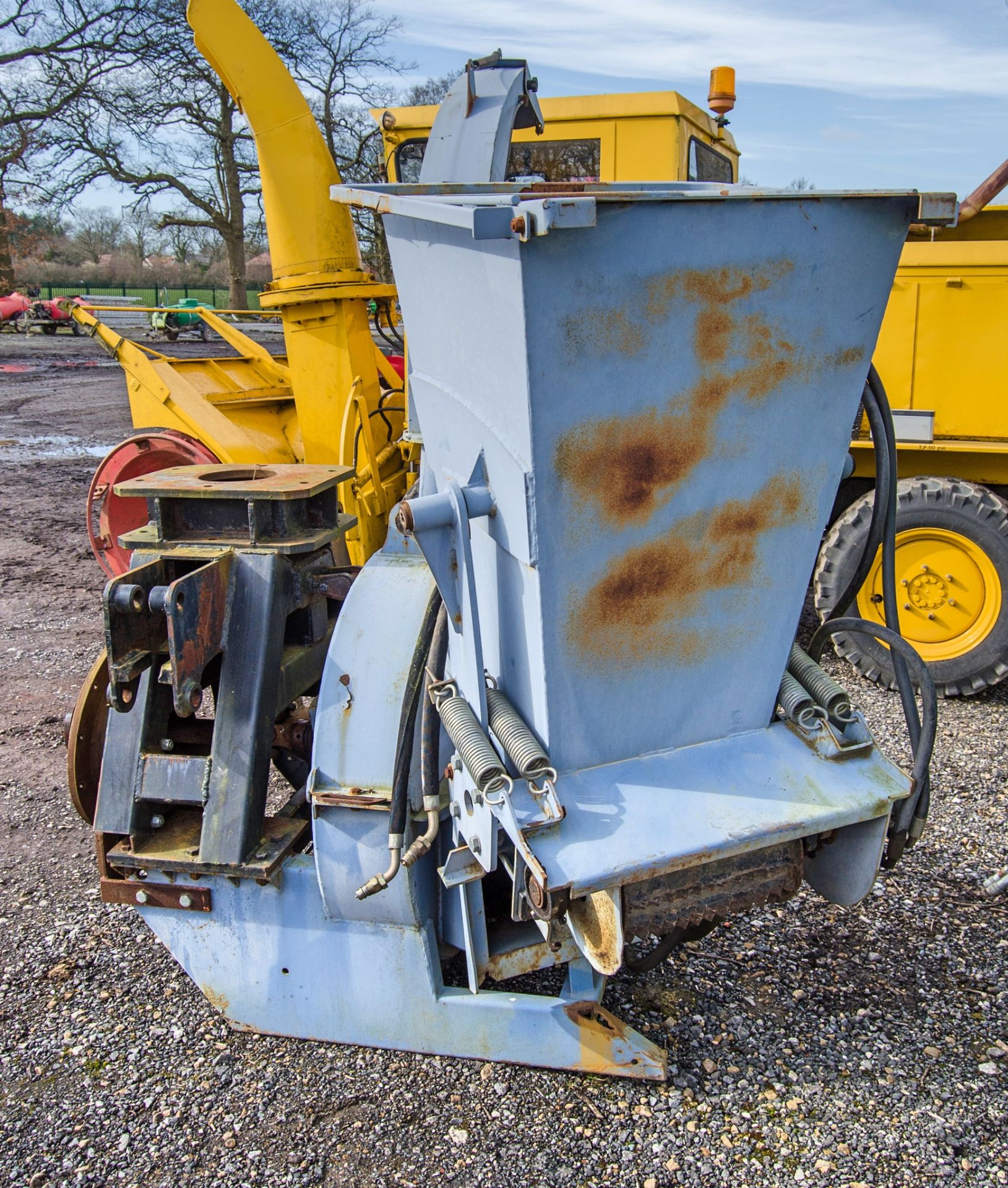 PTO driven hydraulic wood chipper - Image 3 of 6