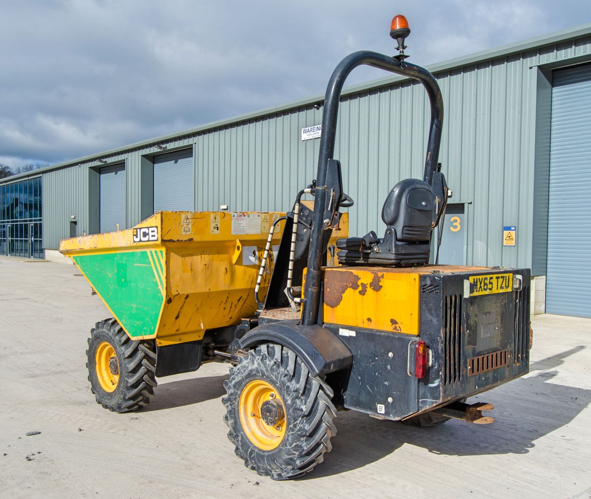 JCB 3 tonne straight skip dumper Year: 2015 S/N: EFFRE8360 Recorded Hours: Not displayed(Clock - Image 3 of 22