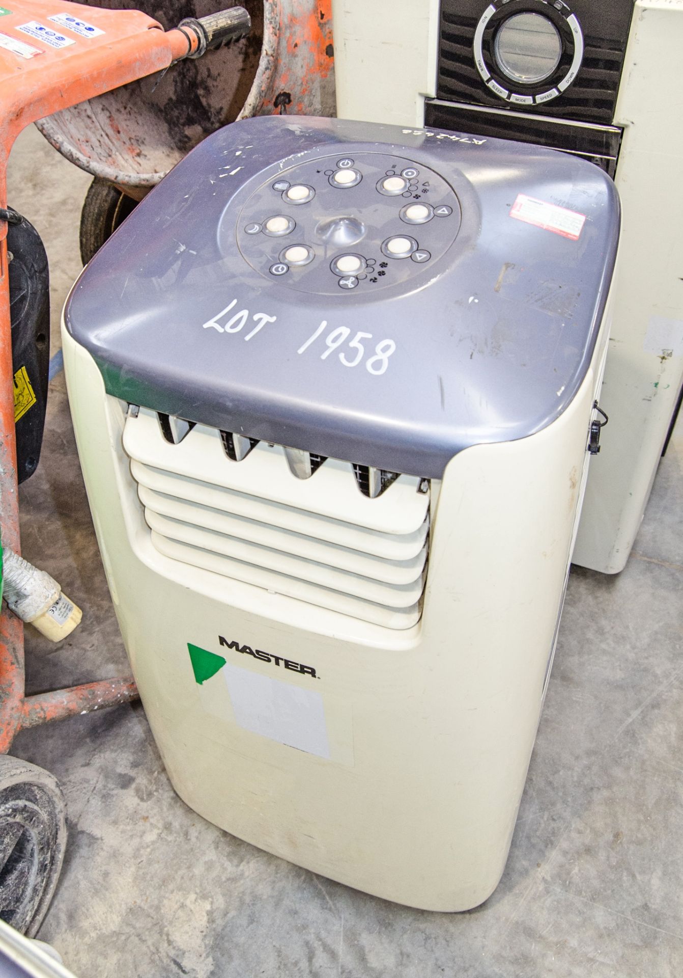 Master 240v air conditioning unit A742658