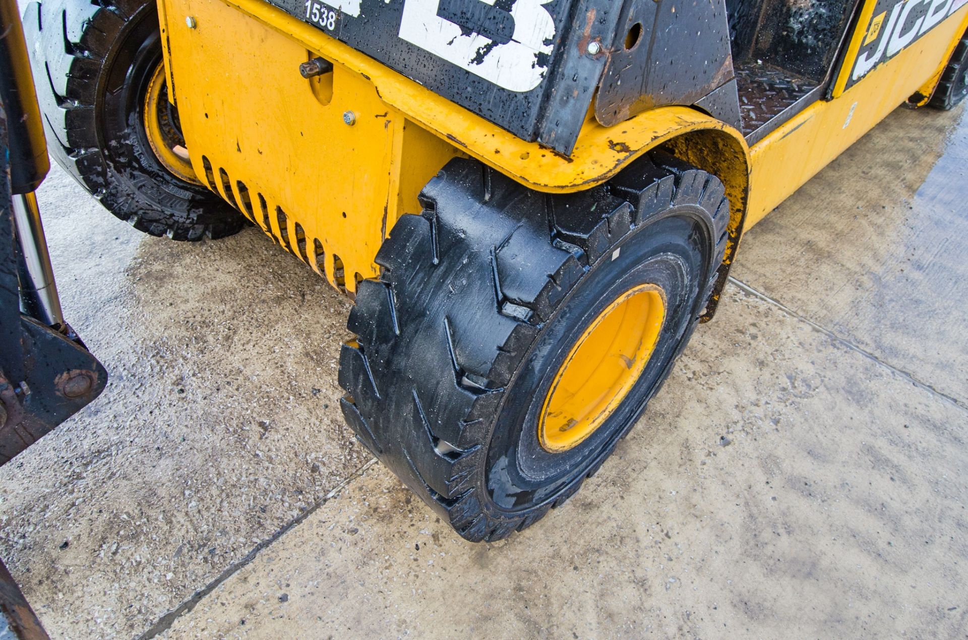 JCB Teletruck TLT35D diesel driven 2 wheel drive telescopic truck Year: 2011 S/N: 1540867 Recorded - Image 13 of 22