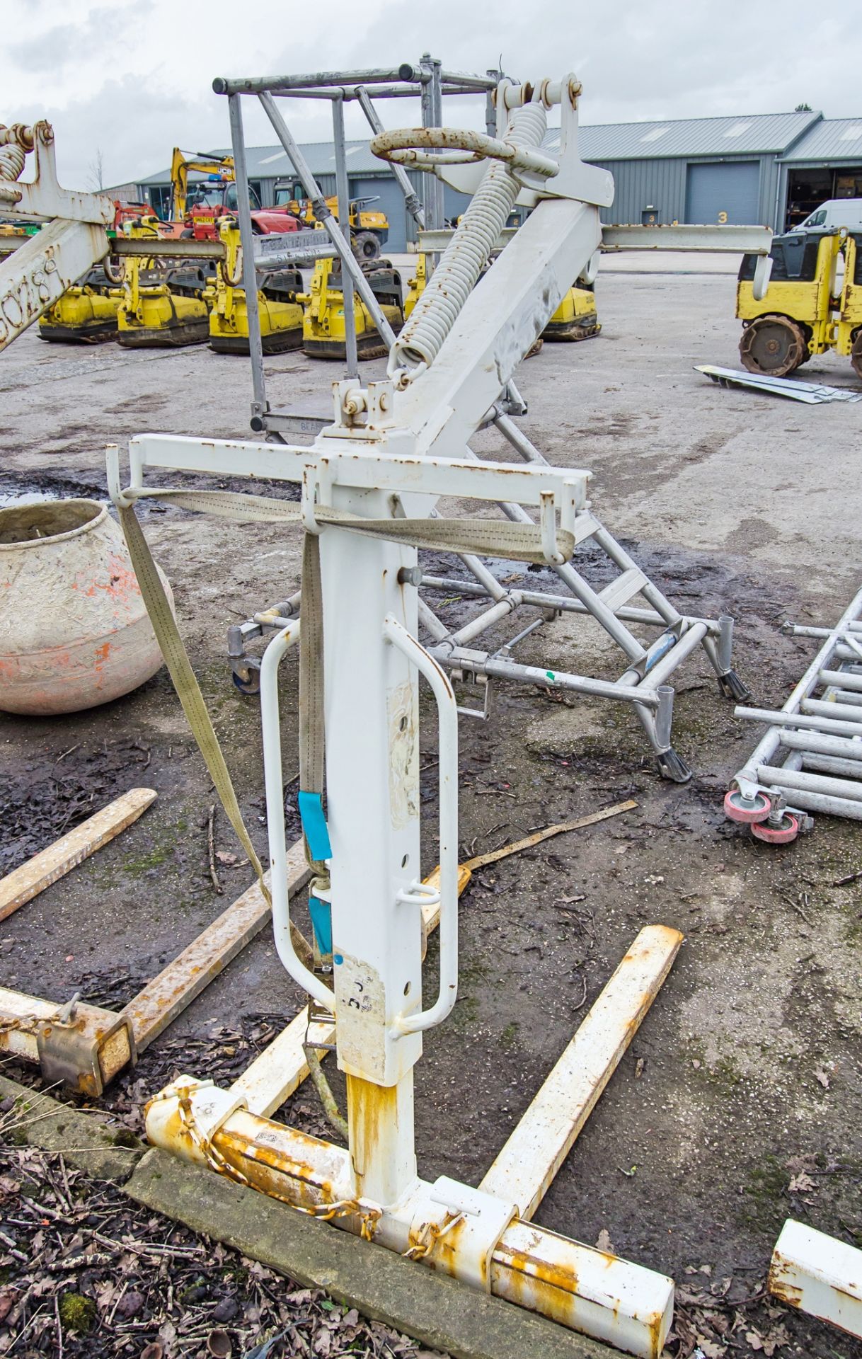 2 tonne self-balancing crane forks - Image 2 of 2