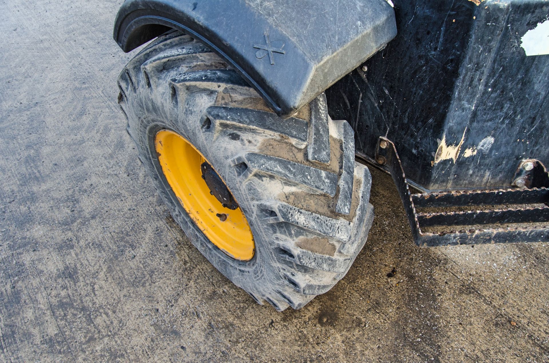 JCB 3 tonne swivel skip dumper Year: 2016 S/N: EGGRF9576 Recorded Hours: 1731 c/w V5C certificate - Image 14 of 21