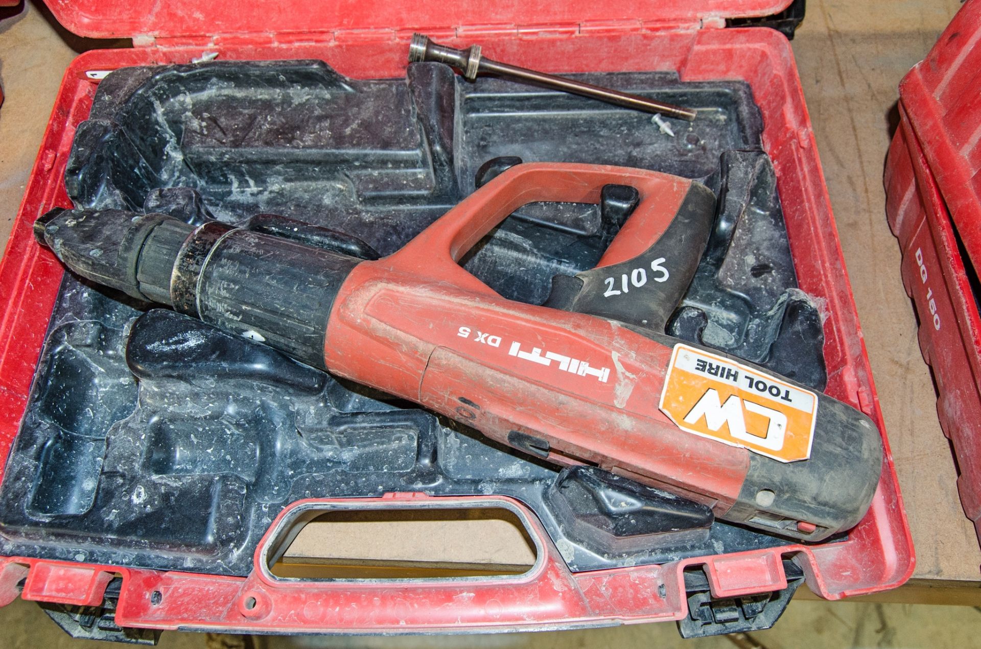 Hilti DX5 nail gun c/w carry case 700001