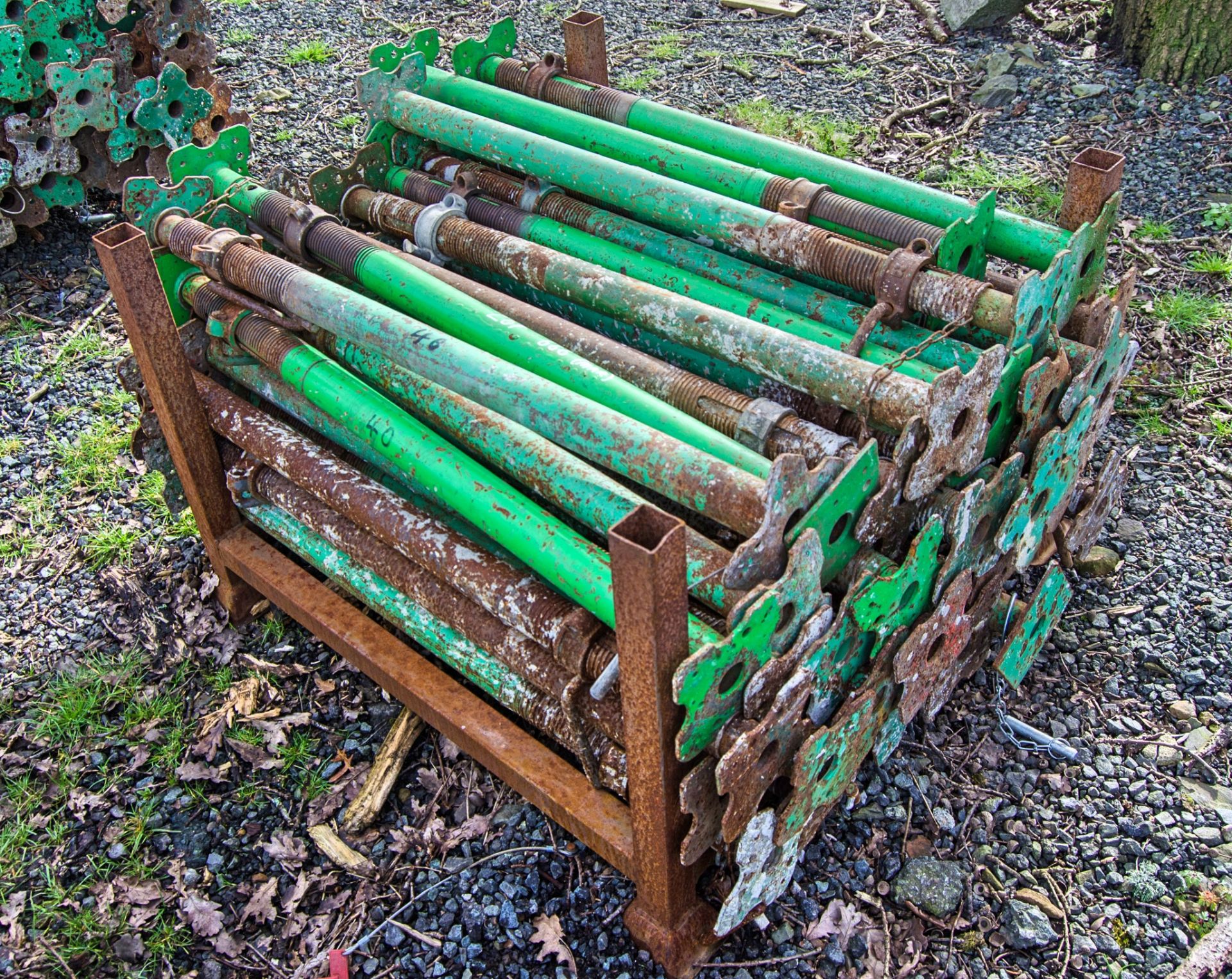 Stillage of adjustable steel props