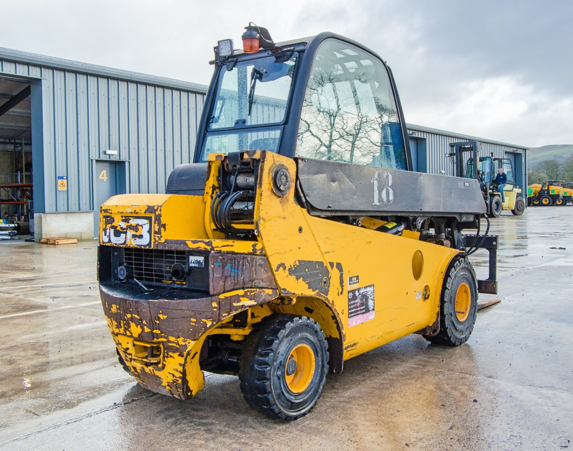 JCB Teletruck TLT35D diesel driven 2 wheel drive telescopic truck Year: 2011 S/N: 1540867 Recorded - Image 4 of 22