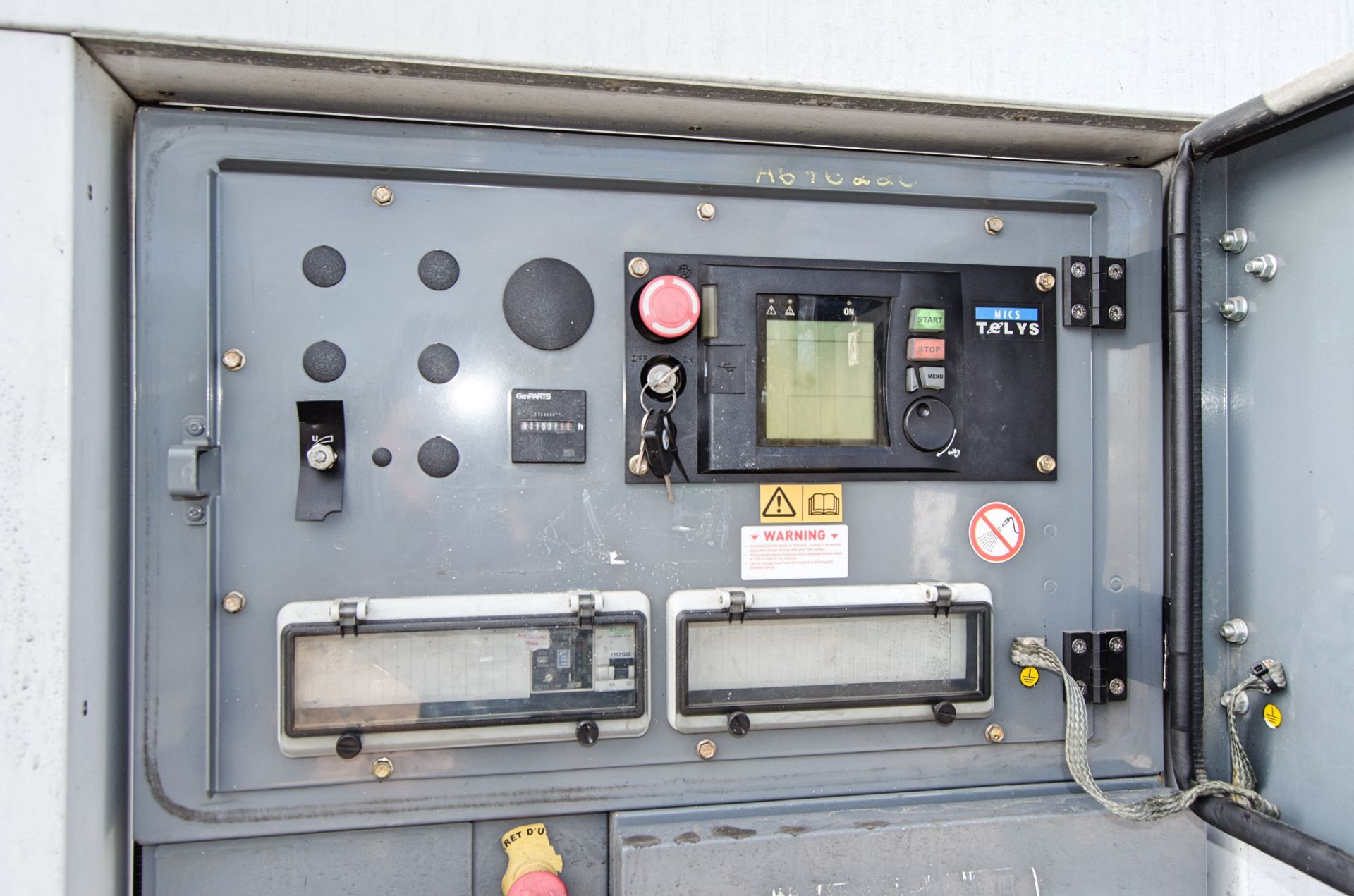 SDMO R110 110 kva diesel driven generator Recorded hours: 31531 ** Battery missing ** A676220 - Image 5 of 11