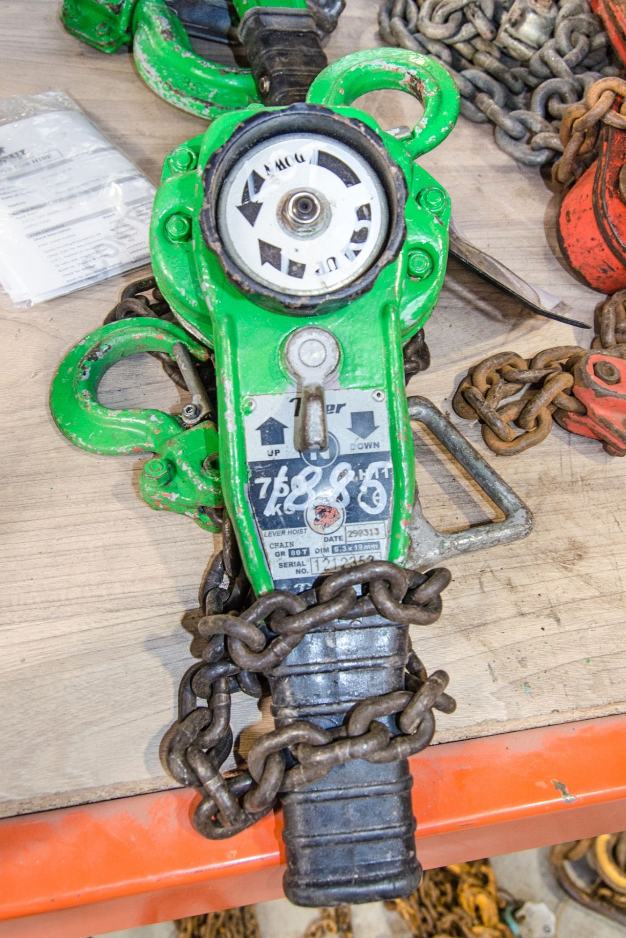 Tiger 750kg lever hoist INT6786