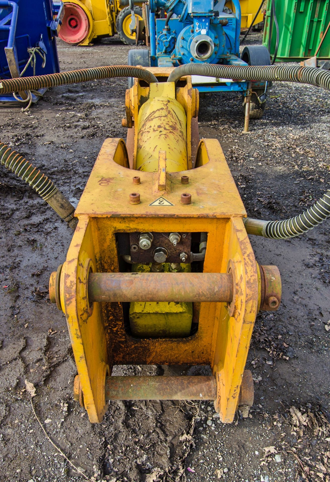 Hydraulic demolition shear/grab to suit excavator Pin diameter: 65mm Pin centres: 400mm Pin width: - Image 4 of 4