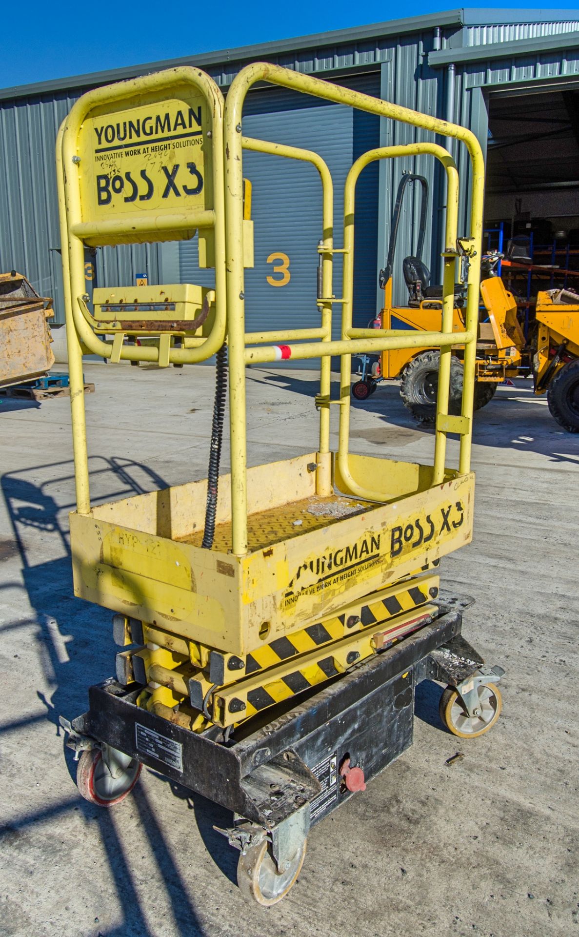 Youngman Boss X3X battery electric push around scissor lift access platform Year: 2009 S/N: 11189 - Image 2 of 6