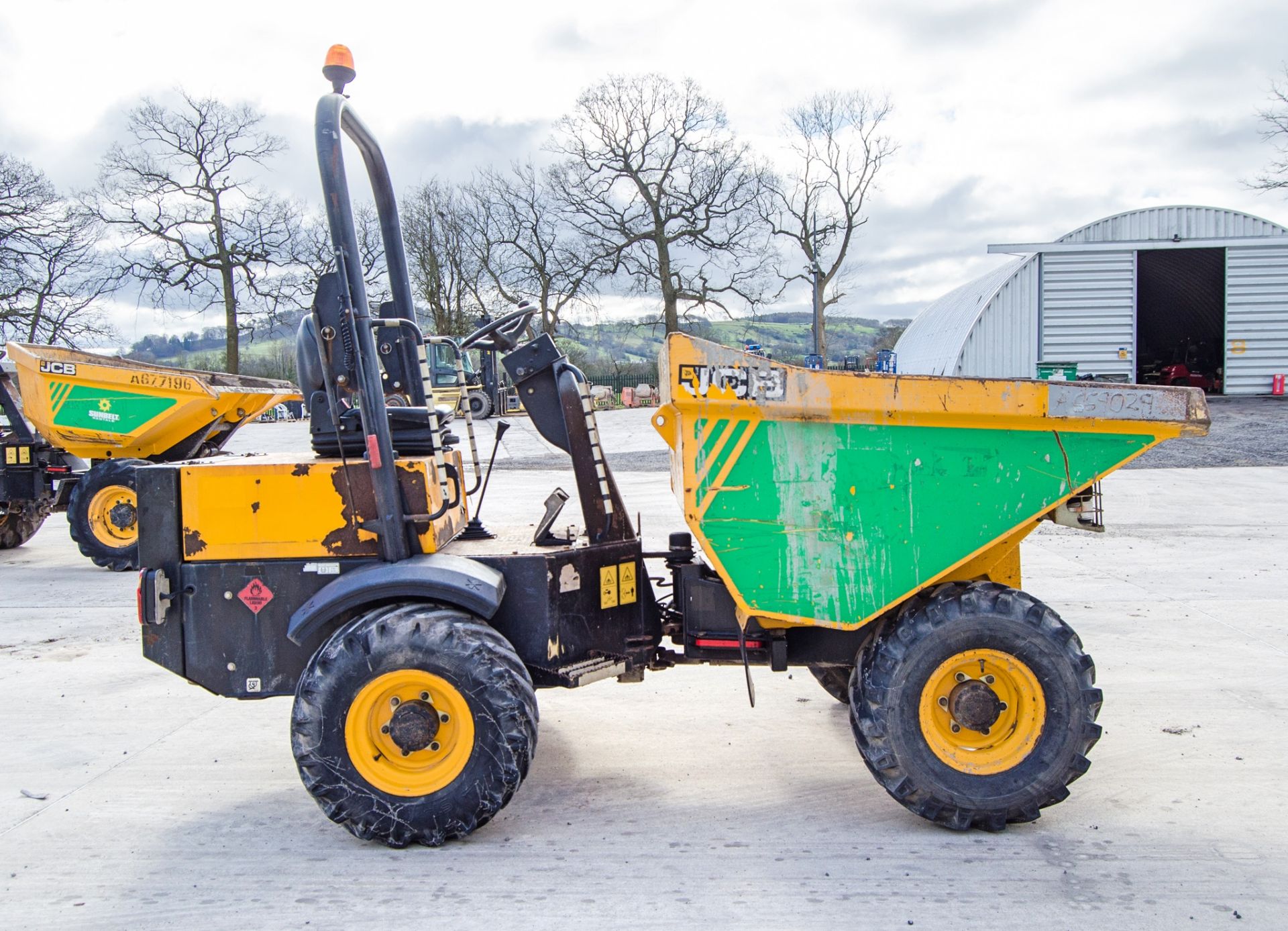 JCB 3 tonne straight skip dumper Year: 2015 S/N: EFFRE8360 Recorded Hours: Not displayed(Clock - Image 8 of 22