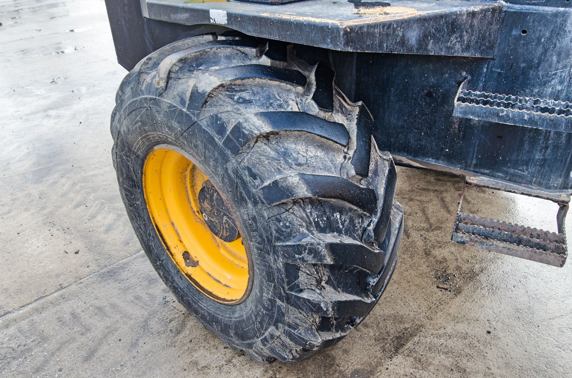 JCB 9 tonne straight skip dumper Year: 2016 S/N: EGGRM0027 Recorded Hours: 2271 c/w V5C - Image 15 of 23