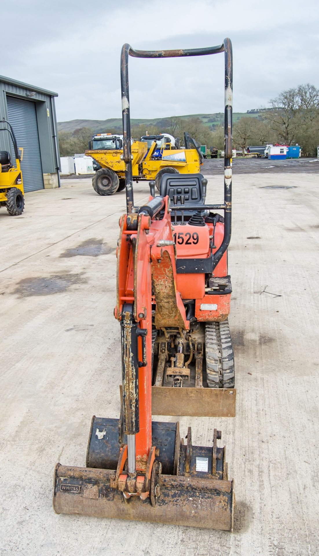 Kubota K008-3 0.8 tonne rubber tracked micro excavator Year: 2014 S/N: H25912 Recorded Hours: 2643 - Image 5 of 25