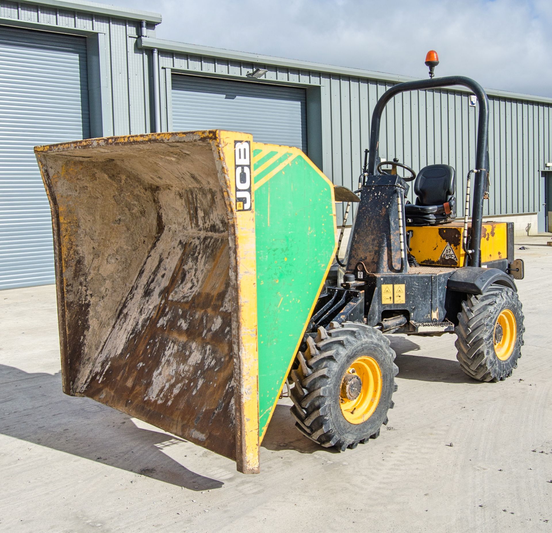 JCB 3 tonne straight skip dumper Year: 2015 S/N: EFFRE8360 Recorded Hours: Not displayed(Clock - Image 9 of 22