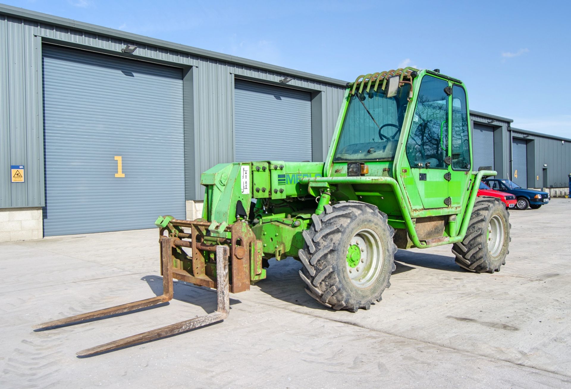 Merlo P27.9-EVX 9 metre telescopic handler Year: 2000 S/N: 9198847 Recorded Hours: 3667 c/w joystick