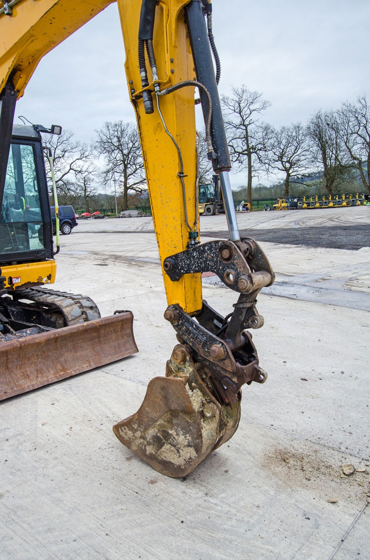 JCB 85Z-1 8.5 tonne rubber tracked excavator Year: 2017 S/N: 2501035 Recorded Hours: 3462 blade, - Image 15 of 28