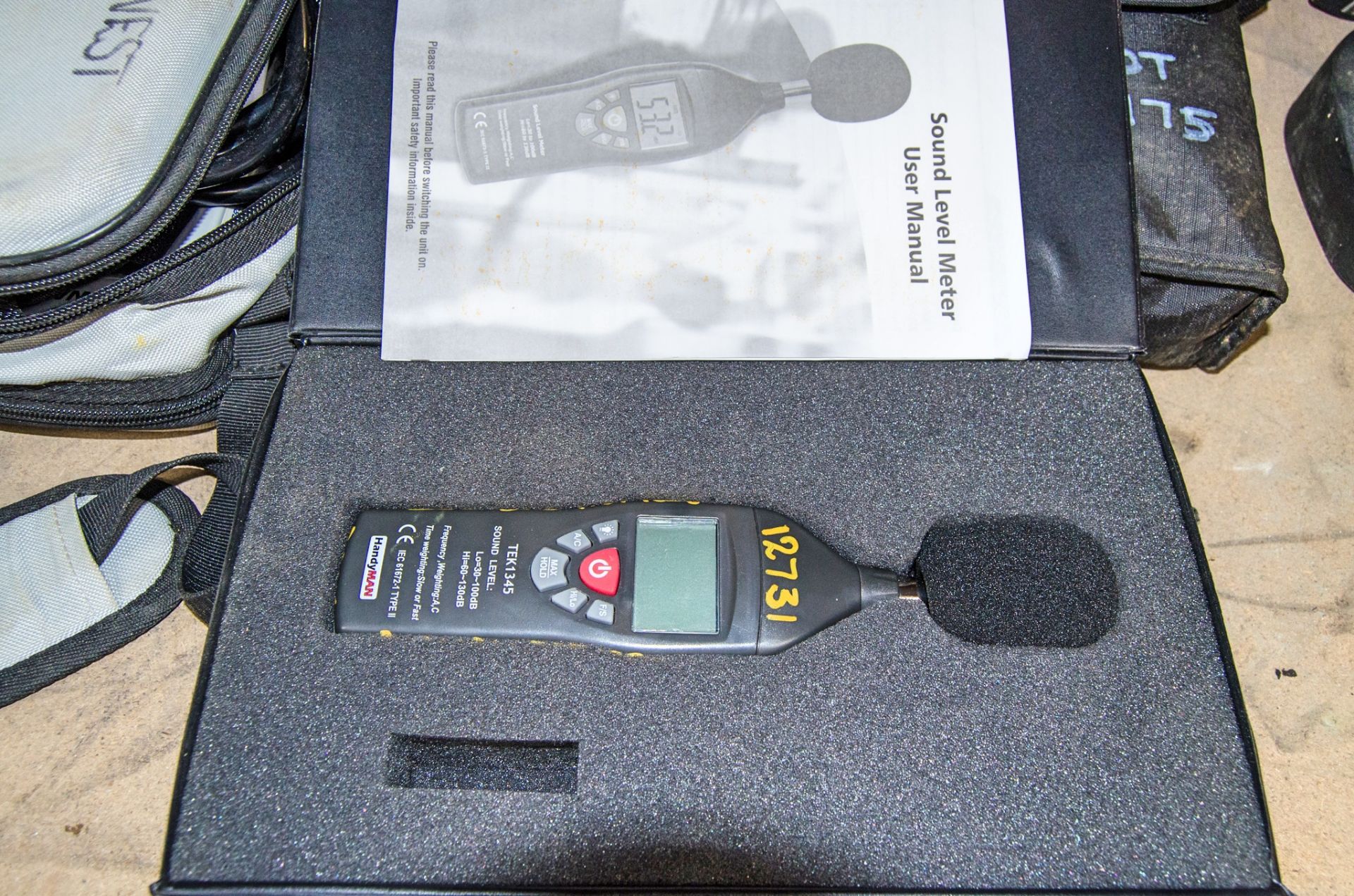 Handyman TEK1345 sound level meter c/w carry case AS12731