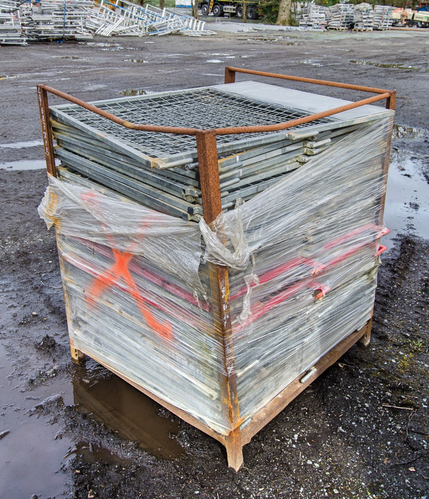 Stillage of approximately 50 100cm x 85cm mesh safety panels