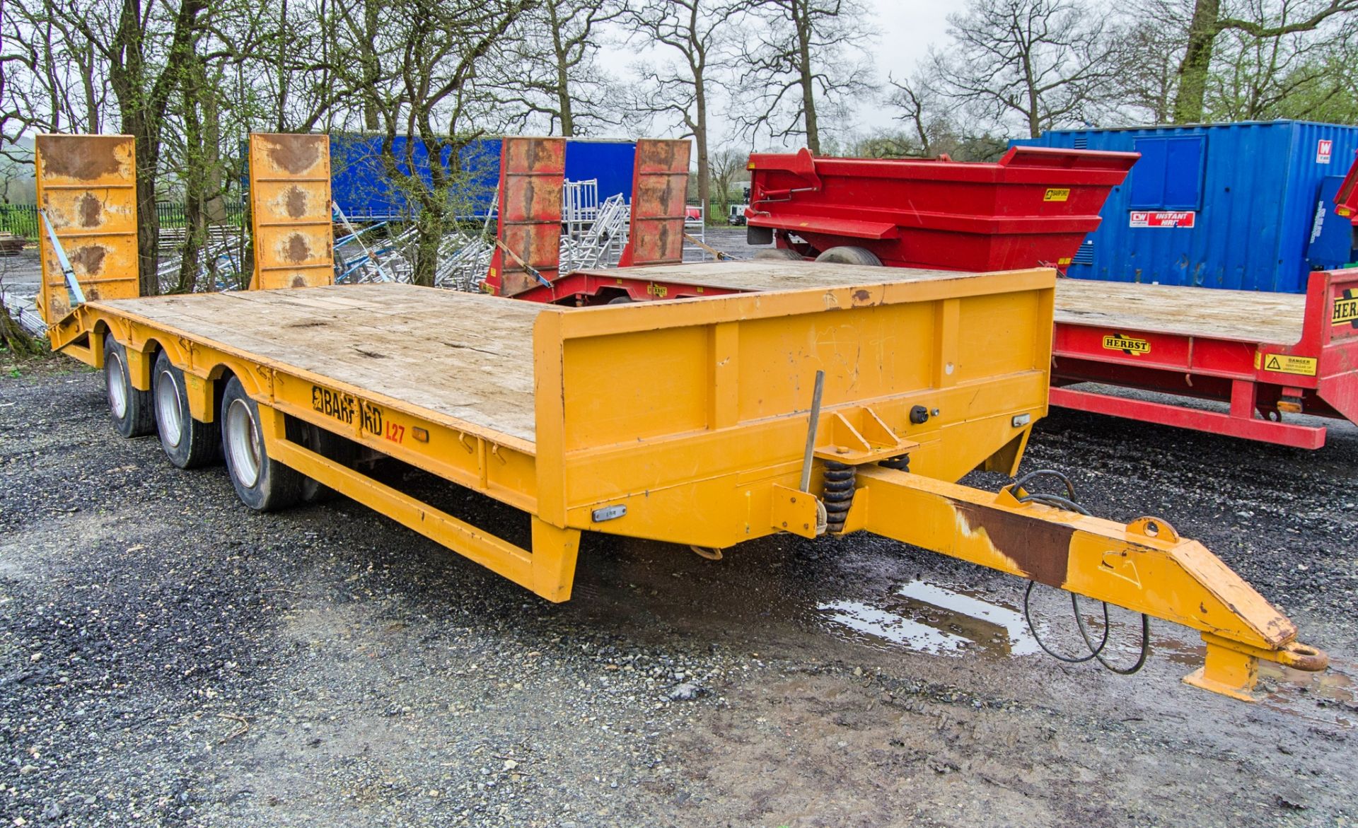 Barford L27 tri-axle low loader trailer Length from headboard to lifting ramps: 25ft Year: 2018 S/N: - Image 2 of 8