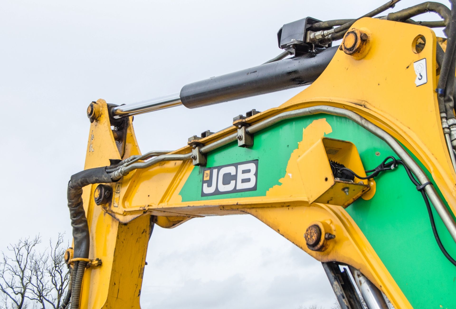 JCB 65 R-1 6.5 tonne rubber tracked excavator Year: 2015 S/N: 1914102 Recorded Hours: 161 (Clock - Image 16 of 26