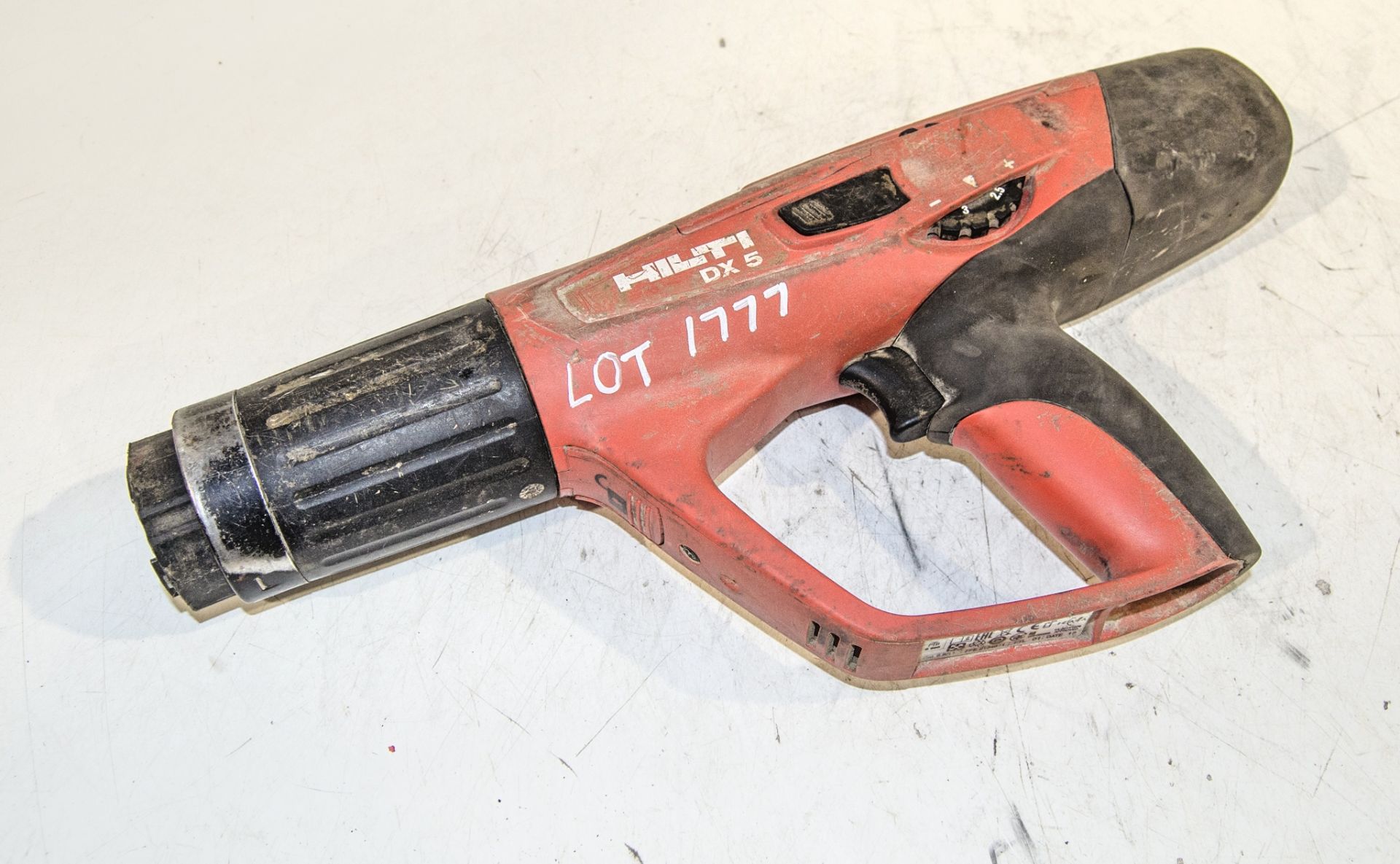 Hilti DX5 nail gun for spares 18067631