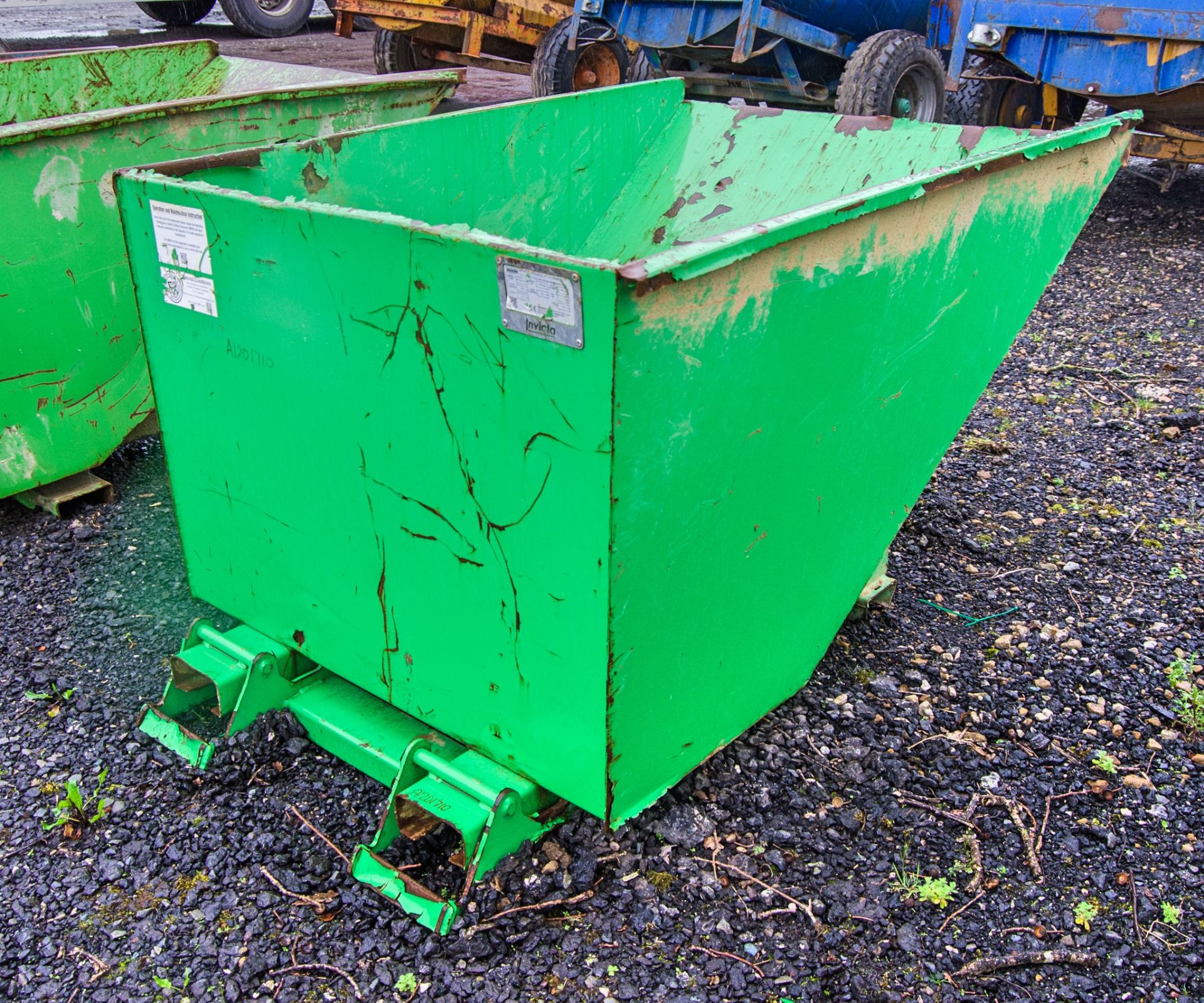 Invicta steel tipping skip A1201710 - Image 2 of 2